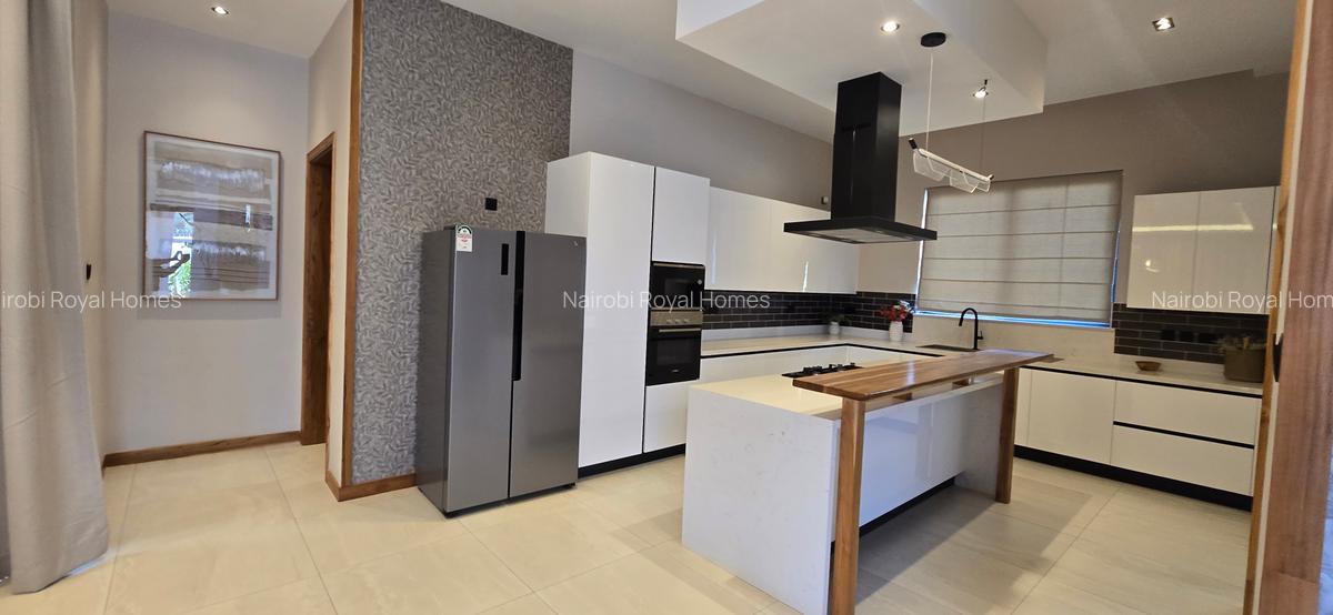 4 Bed House with En Suite at Loresho Road - 17