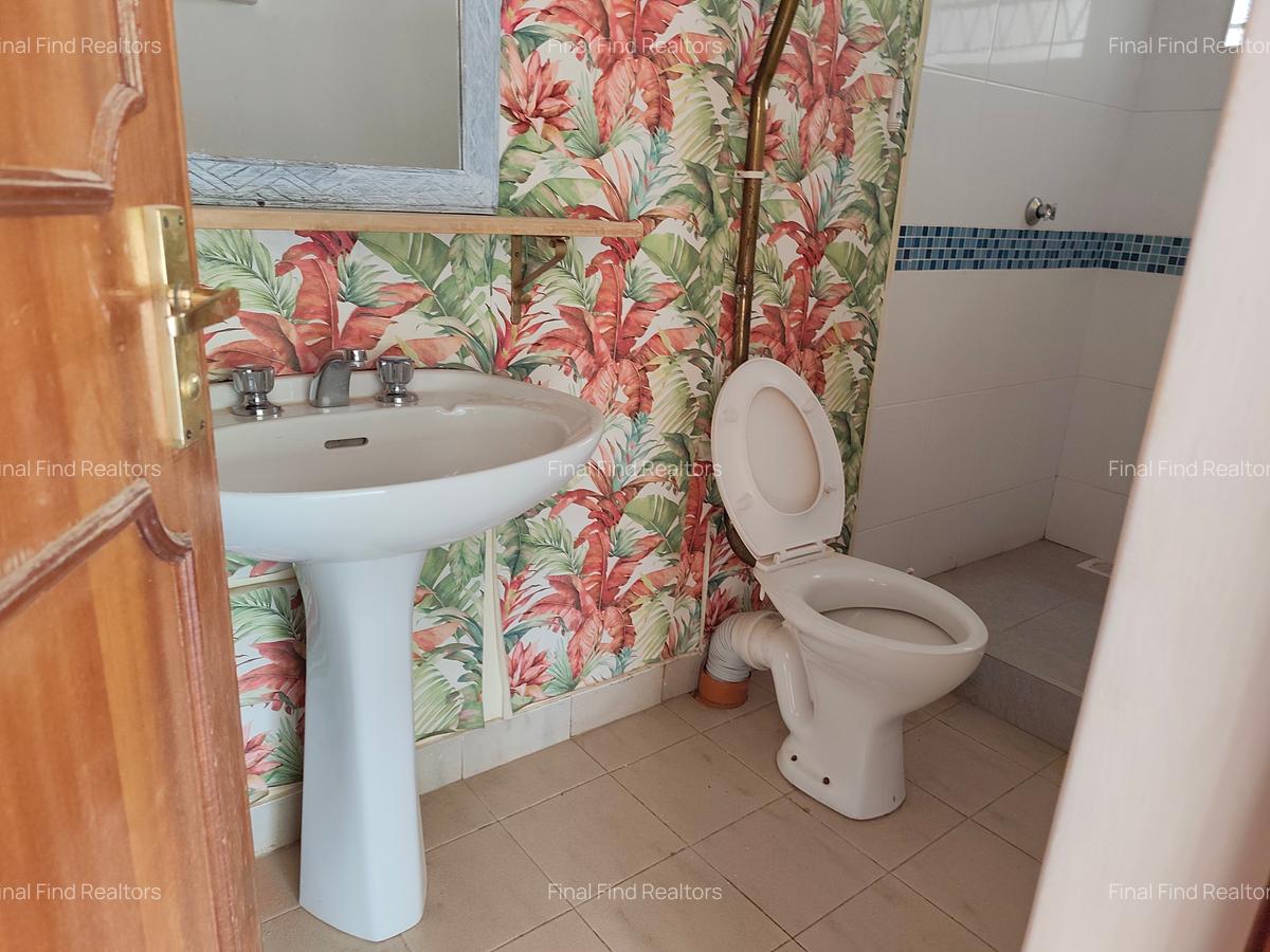 2 Bed House with En Suite in Nyari - 15