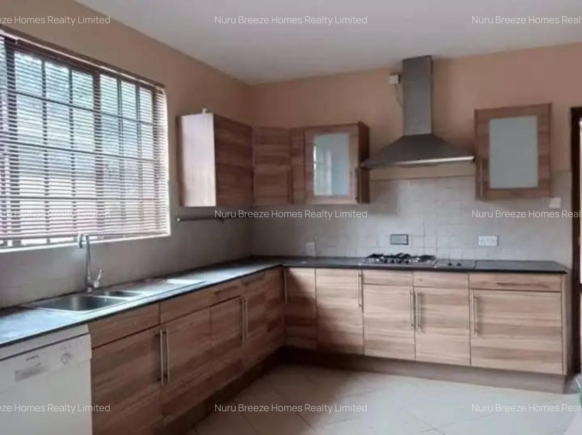 4 Bed Townhouse with En Suite in Karen - 3