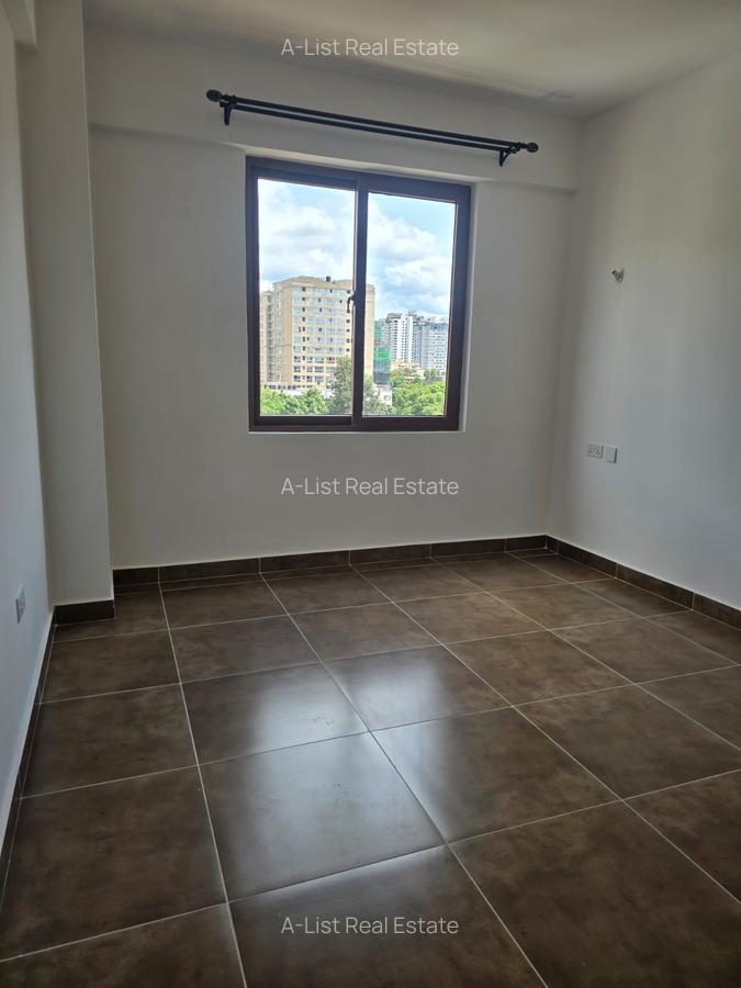 3 Bed Apartment with En Suite at 2Nd Avenue - 10