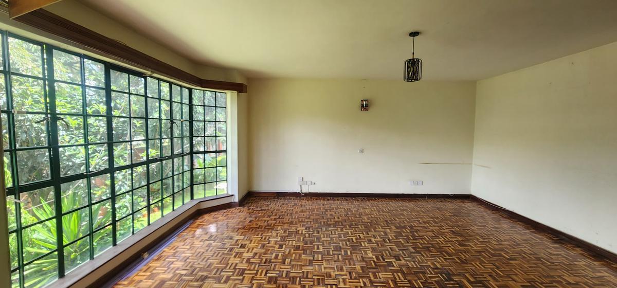 5 Bed Townhouse with En Suite in Westlands Area - 3