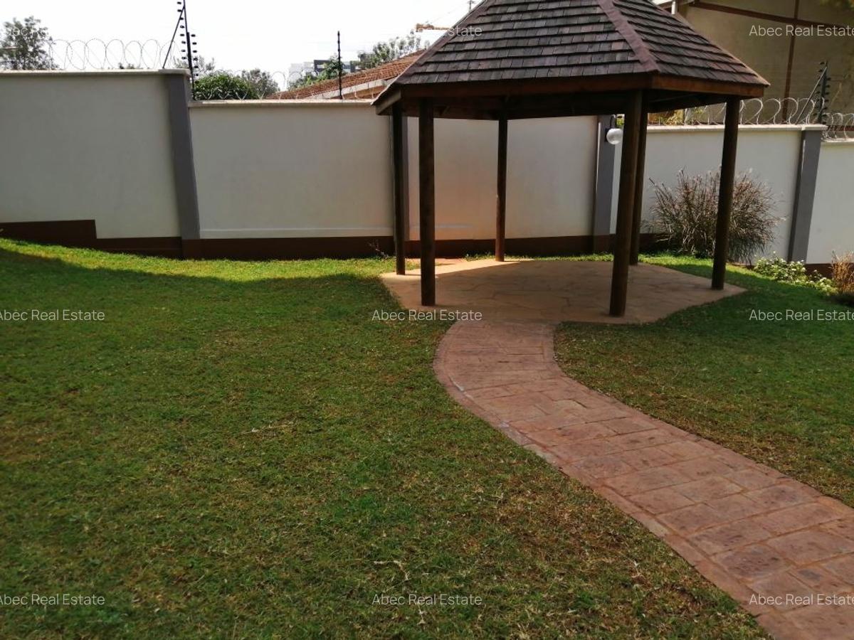 2 Bed Apartment with En Suite in Kileleshwa - 4