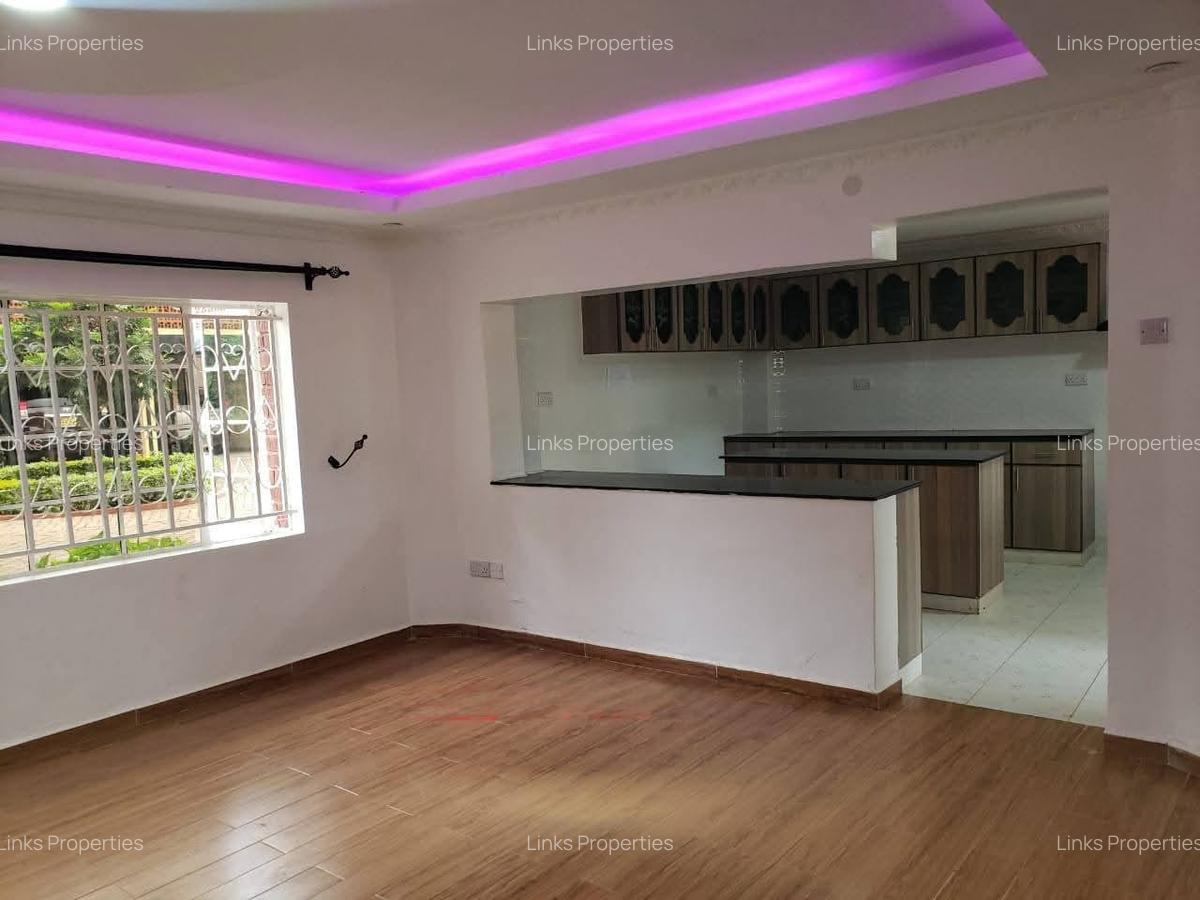 3 Bed Townhouse with En Suite at Hardy Area - 4