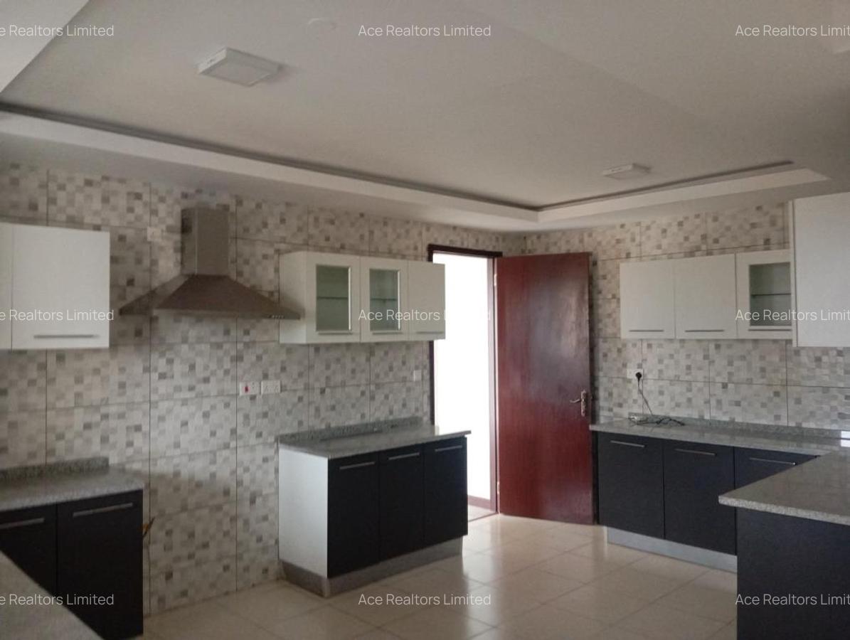 5 Bed Apartment with En Suite at Donyo Sabuk Avenue - 9