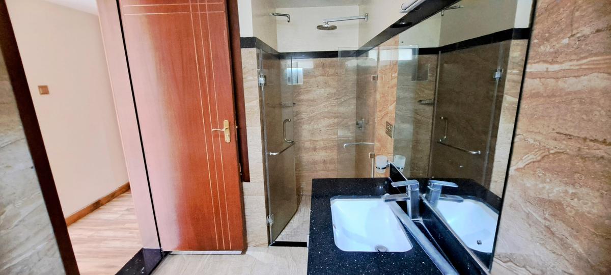 3 Bed Apartment with En Suite in Kileleshwa - 12