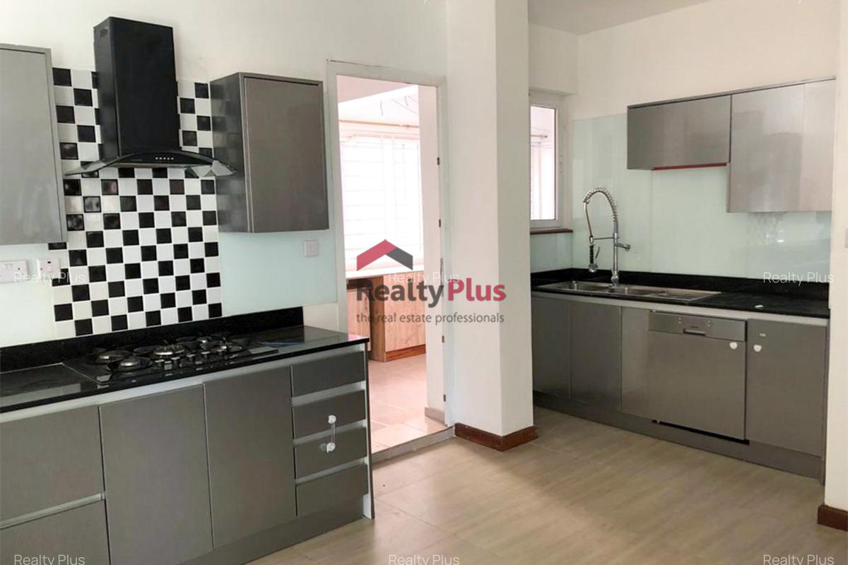 4 Bed Apartment with En Suite in Westlands Area - 3