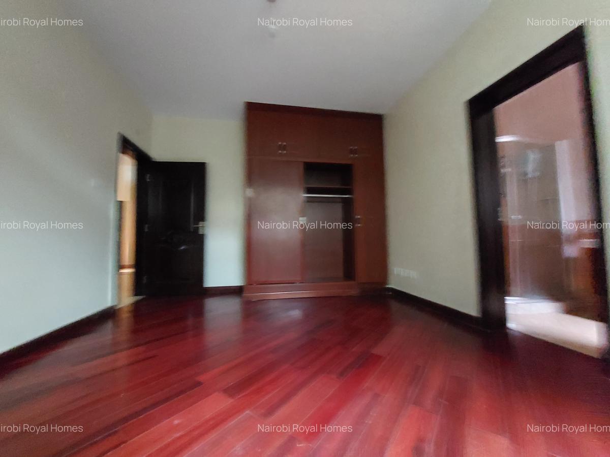 5 Bed Townhouse with En Suite at Washiga Road 44 - 9