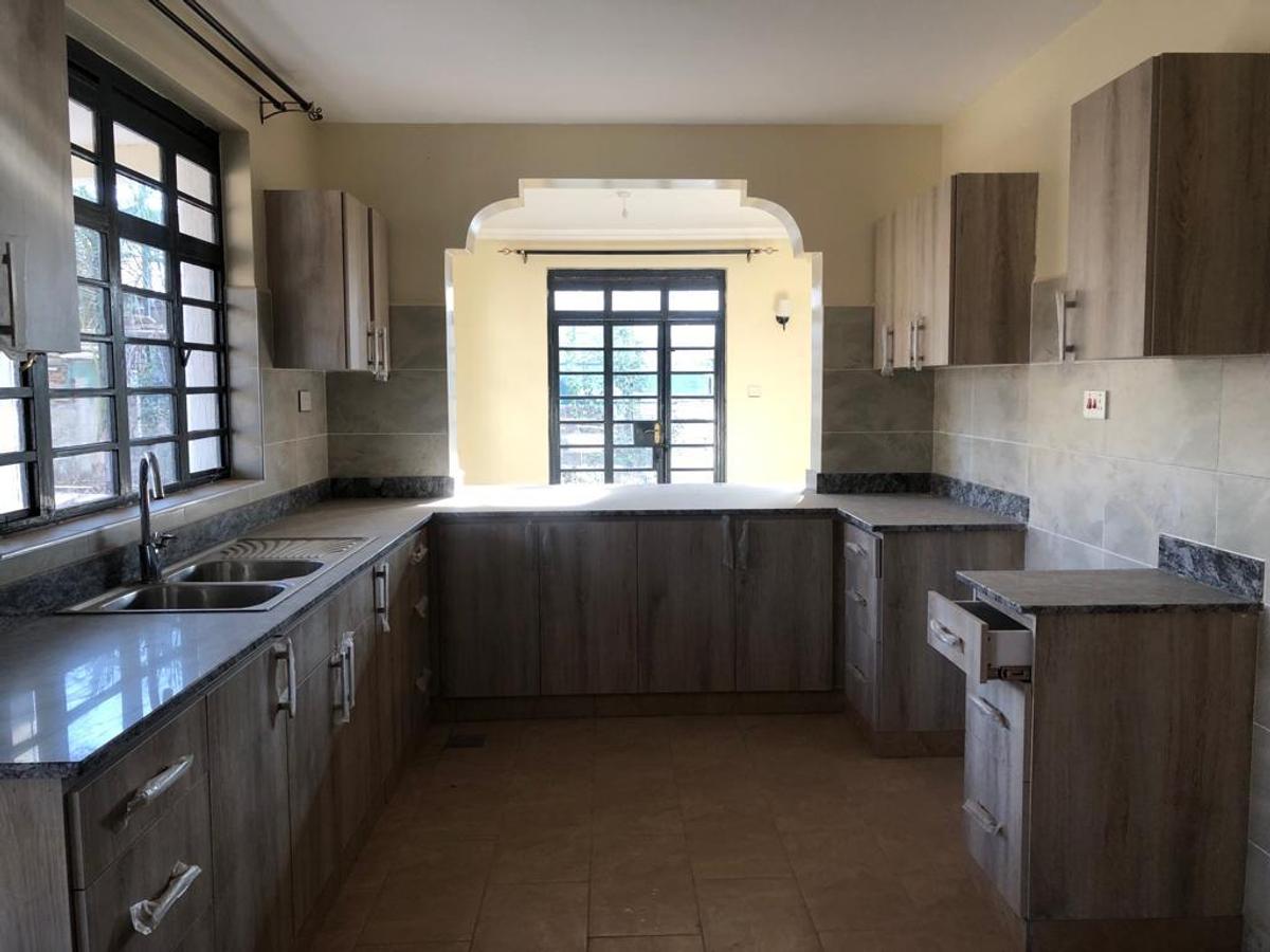 4 Bed Villa with En Suite at Mombasa Road - 10