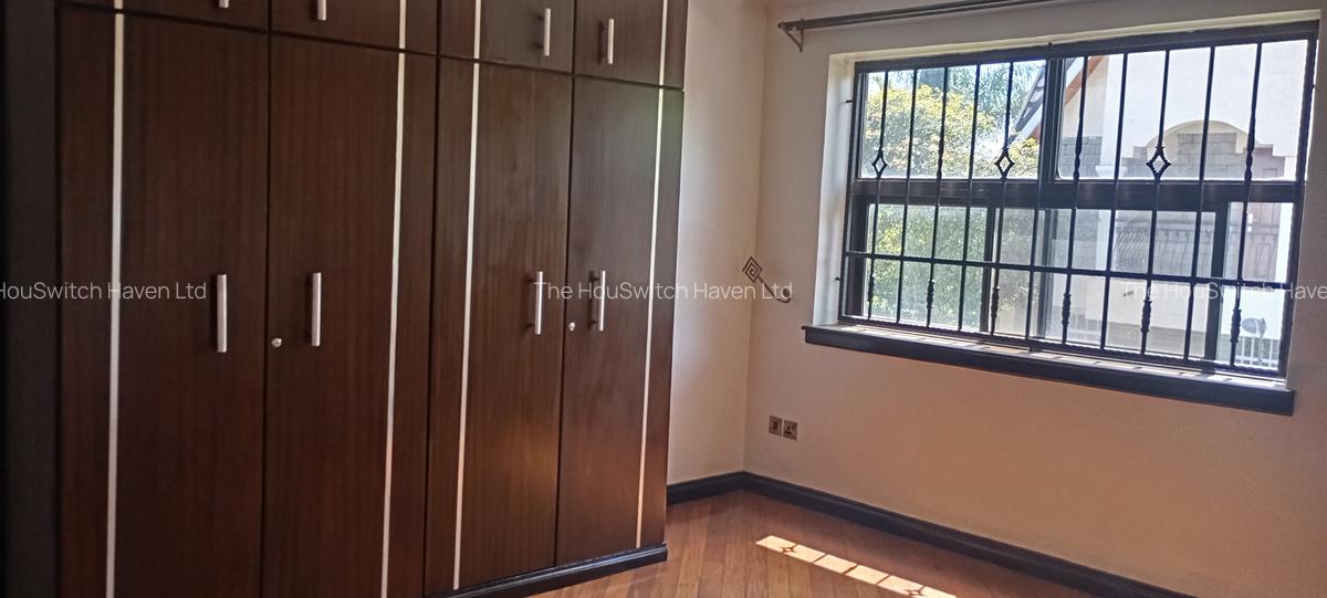 6 Bed Villa with En Suite at Off Ruaka Rd - 10