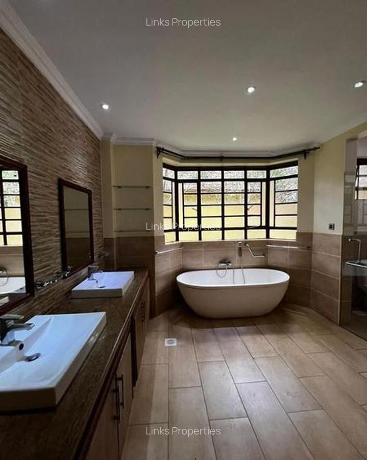 4 Bed Townhouse with En Suite at Karen - 12