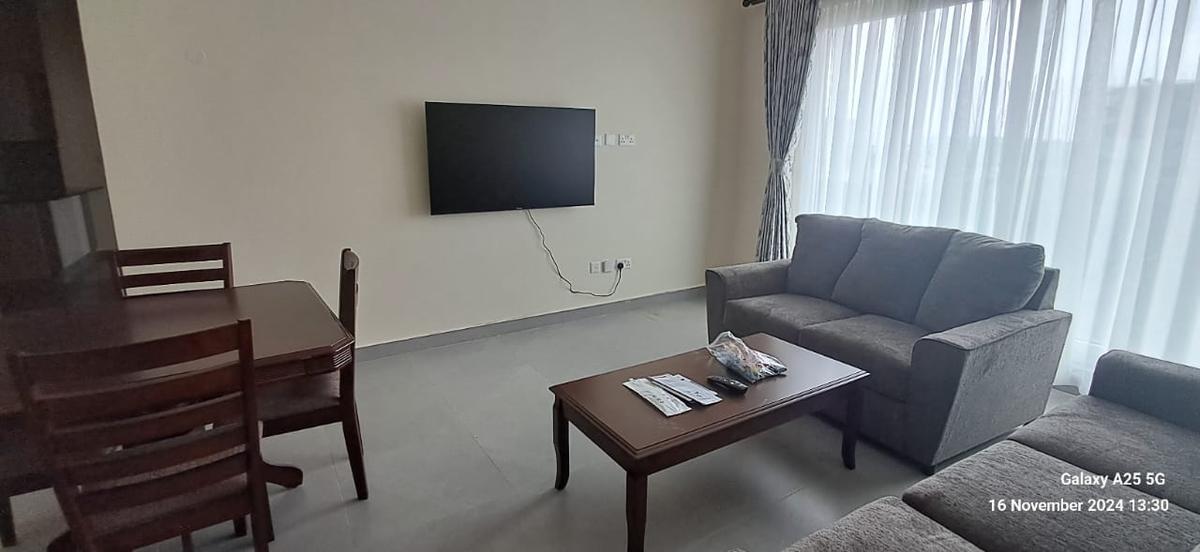 Furnished 2 Bed Apartment with En Suite at Parklands - 15