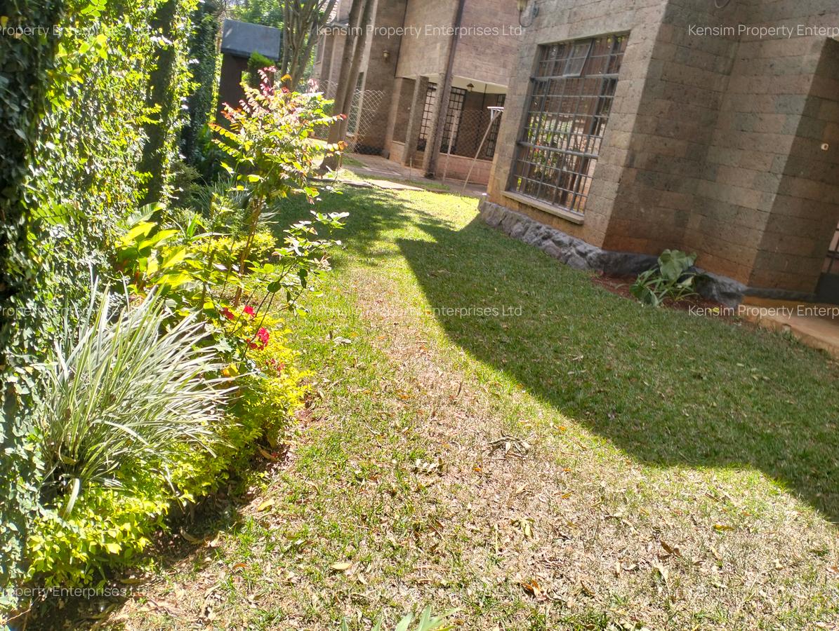 4 Bed Townhouse with En Suite in Spring Valley - 20