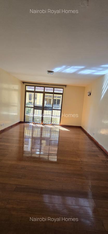 6 Bed Townhouse with En Suite at Lavington Green - 19