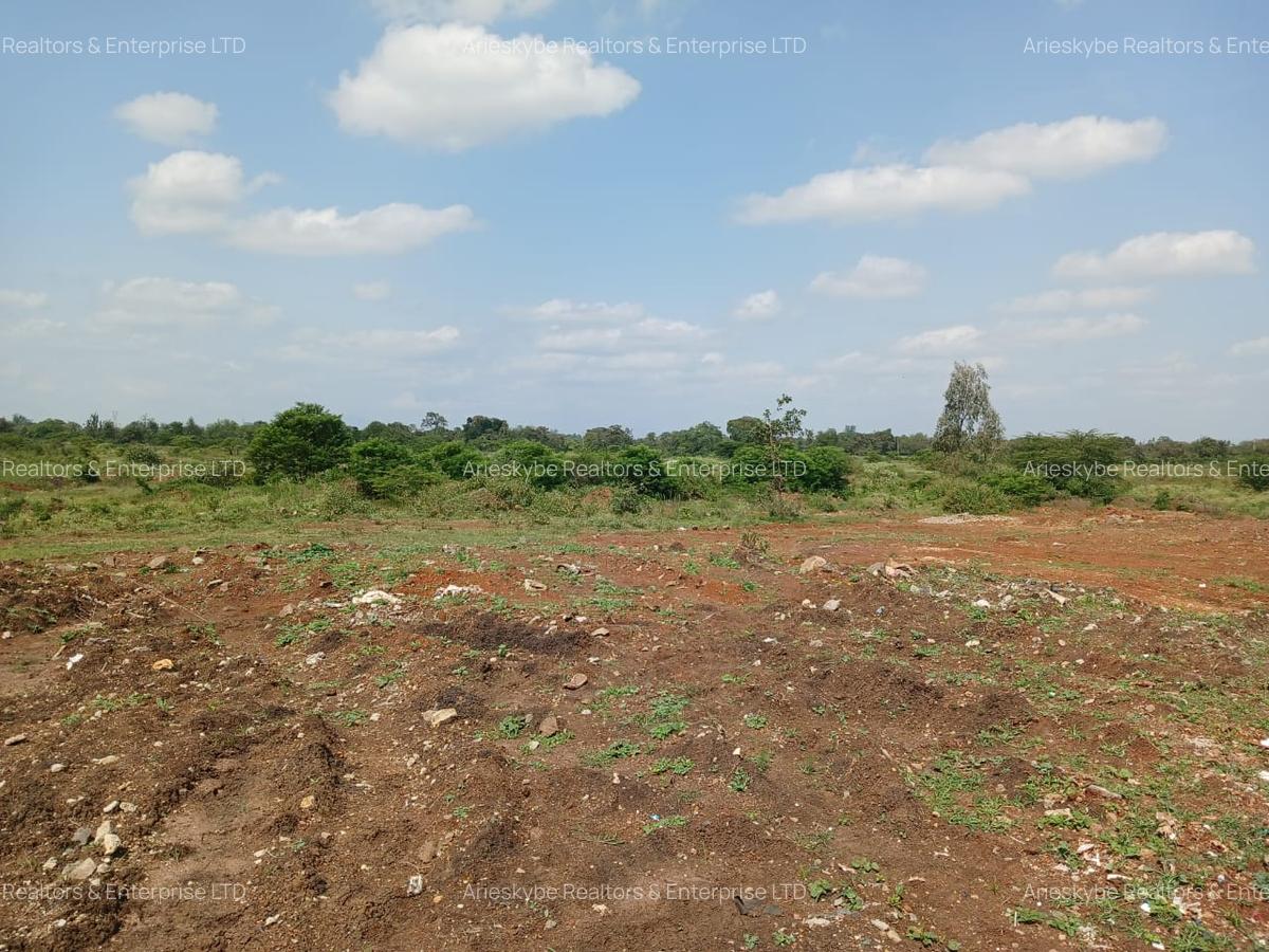 120 ac Land in Kenyatta Road - 4