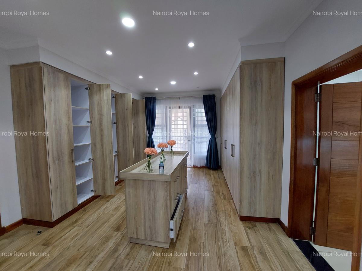 4 Bed House with En Suite at Paradise Lost - 20