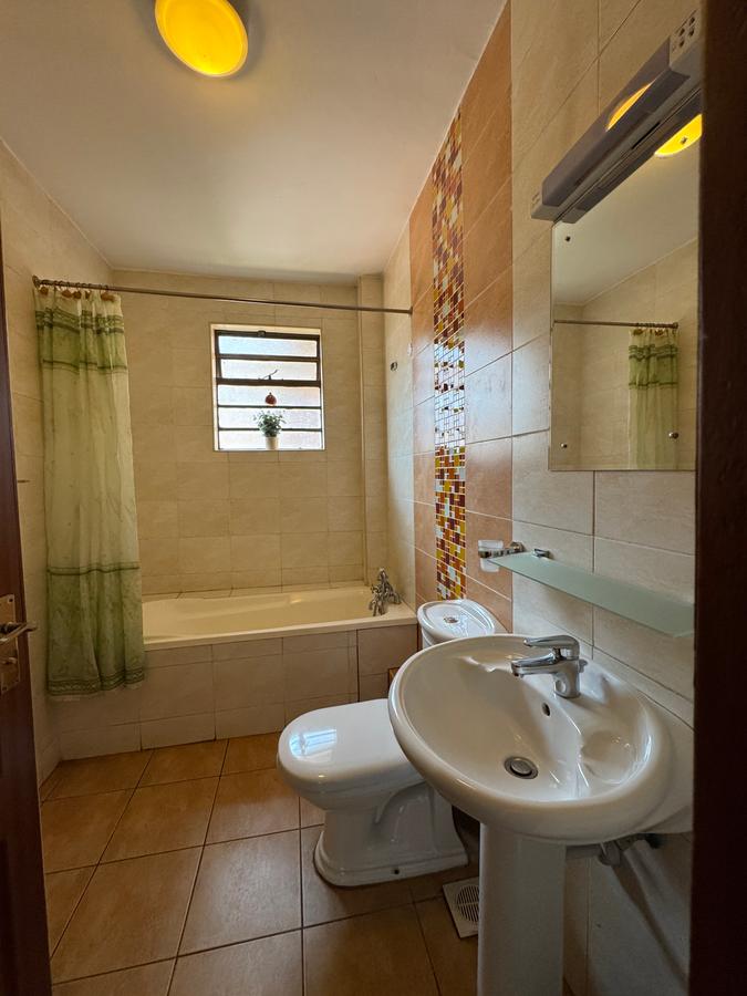5 Bed Townhouse with En Suite in Lavington - 11