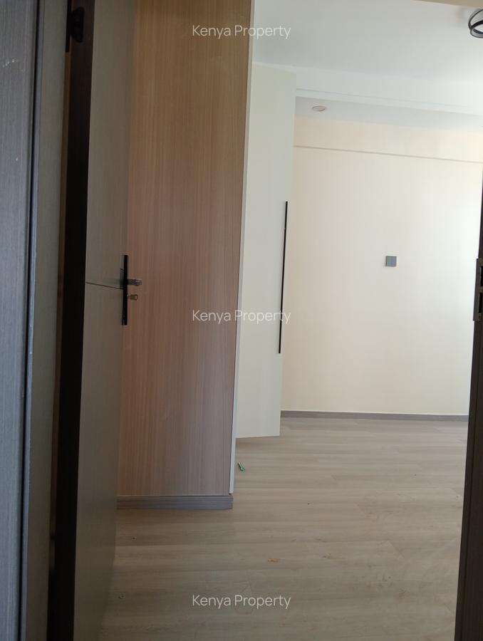 2 Bed Apartment with En Suite at Wood Avenue - 12