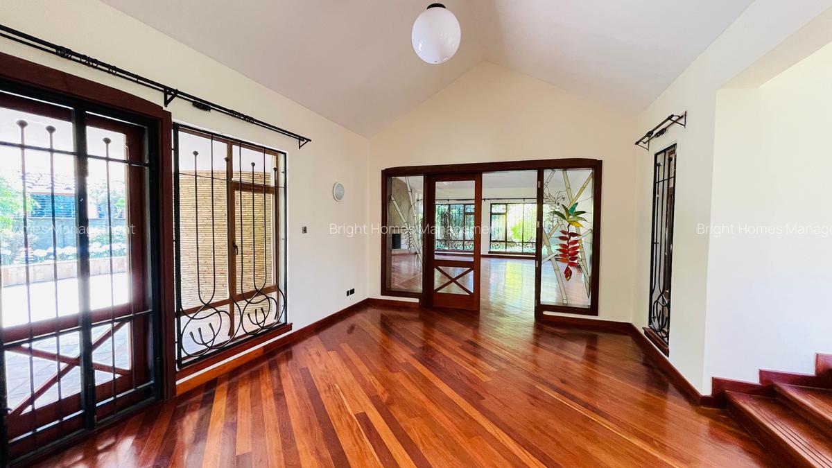 5 Bed Villa with En Suite in Runda - 9