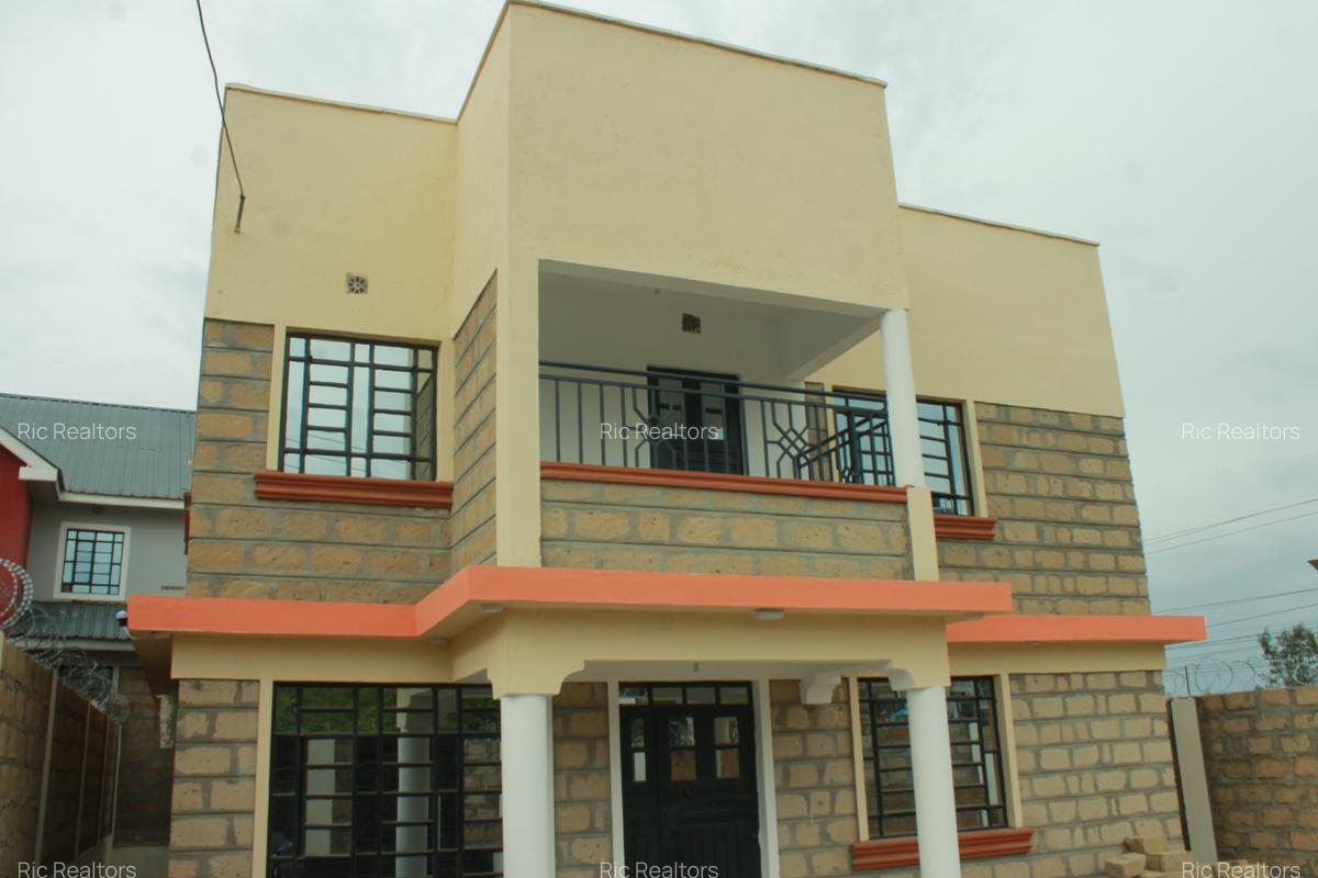4 Bed Townhouse with En Suite at Magadi Road - 3