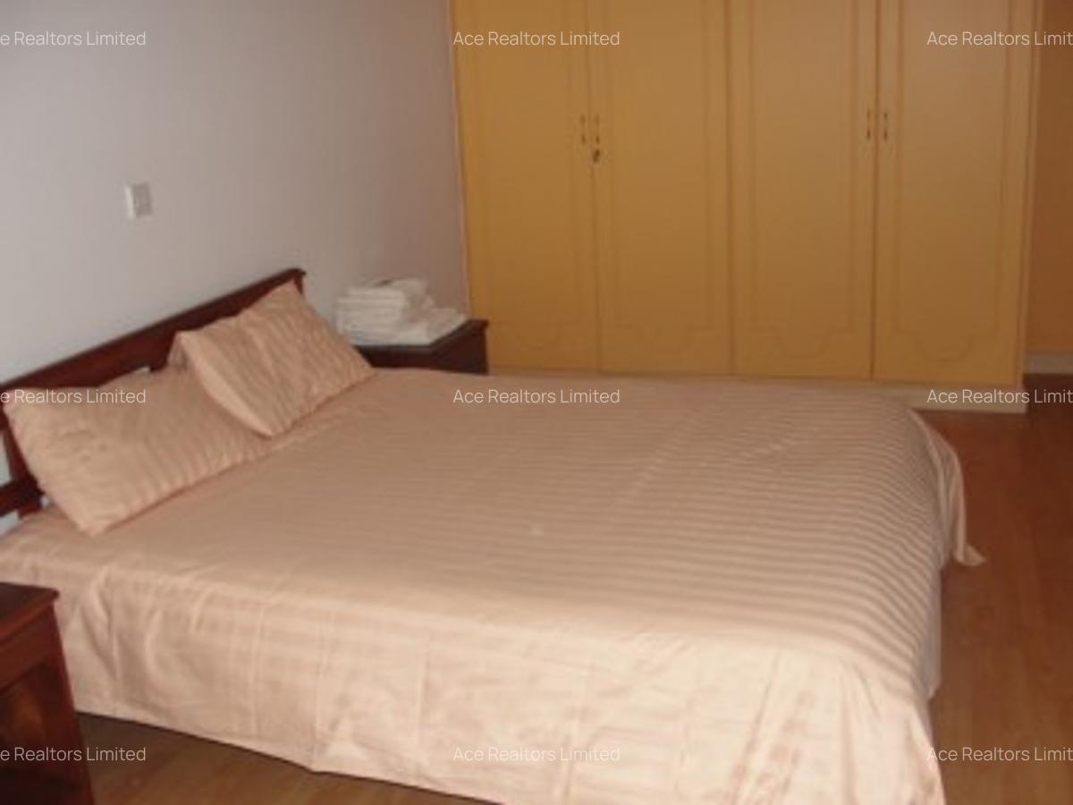 Furnished 3 Bed Apartment with En Suite at Brookside - 4