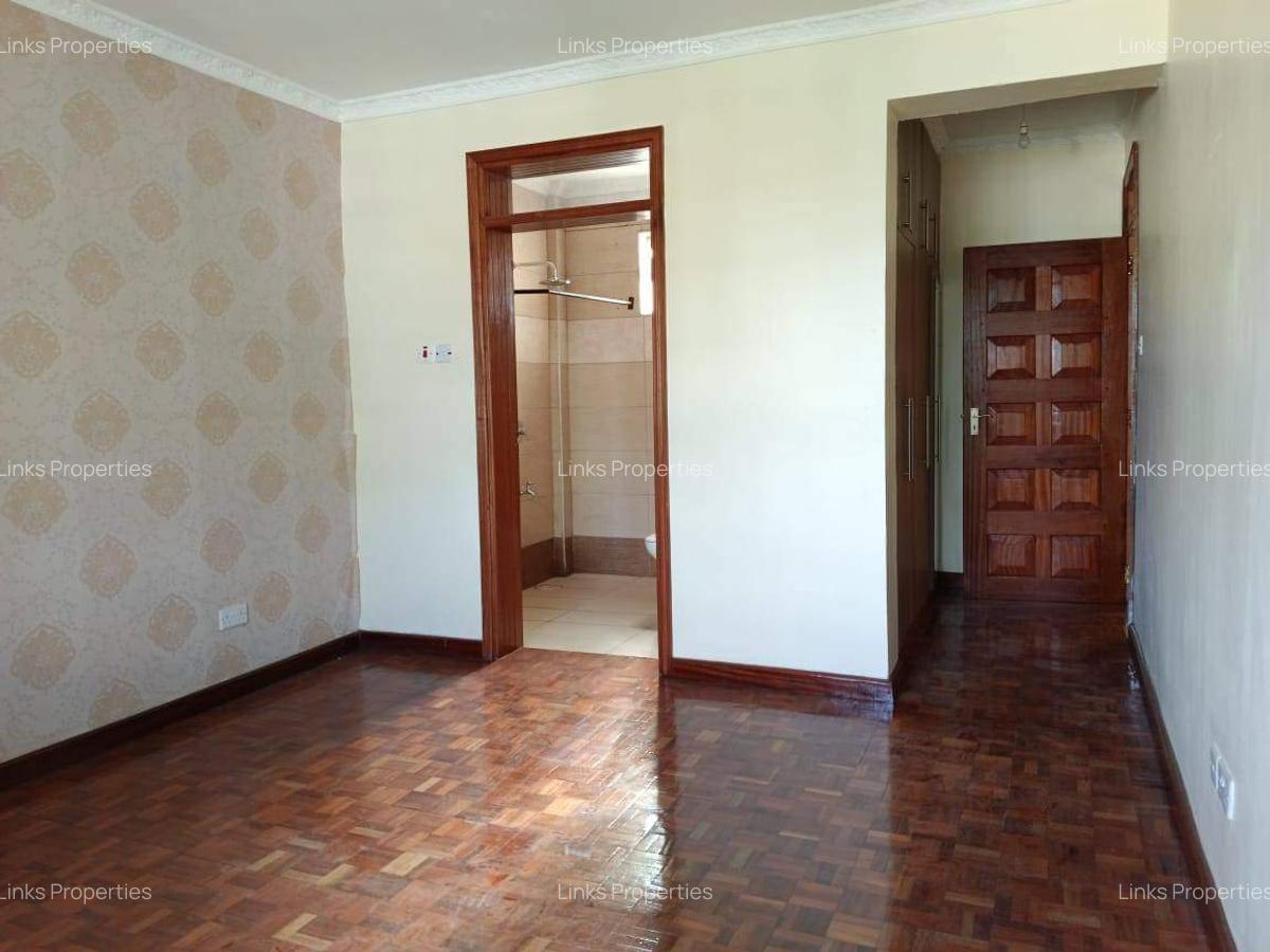 5 Bed Townhouse with En Suite at Karen - 7
