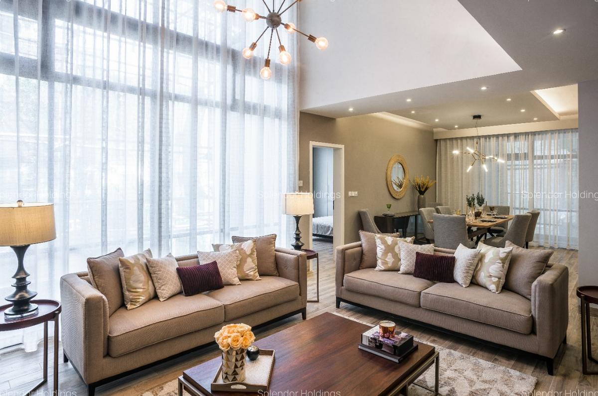 5 Bed Townhouse with En Suite in Lavington - 2