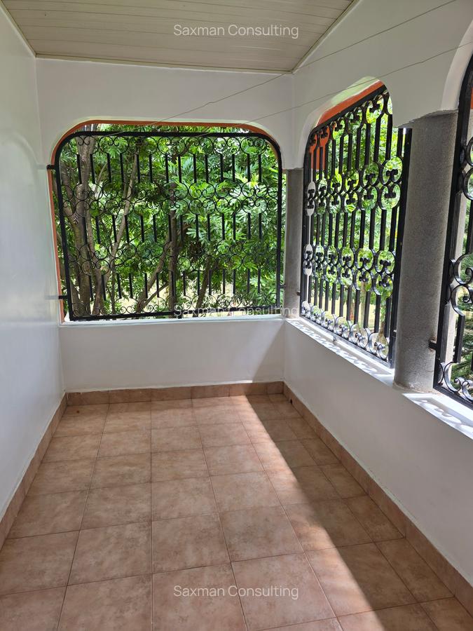 5 Bed House with En Suite in Kitisuru - 2