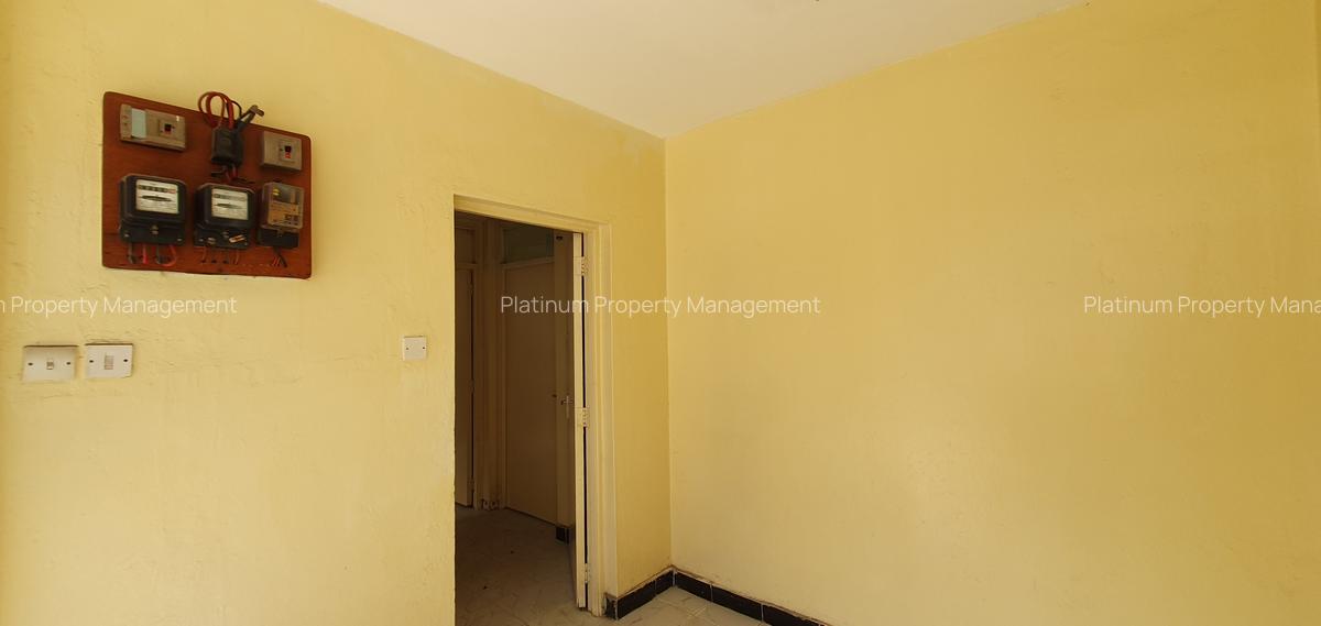 4 Bed House with Garden at Mpaka Rd - 15