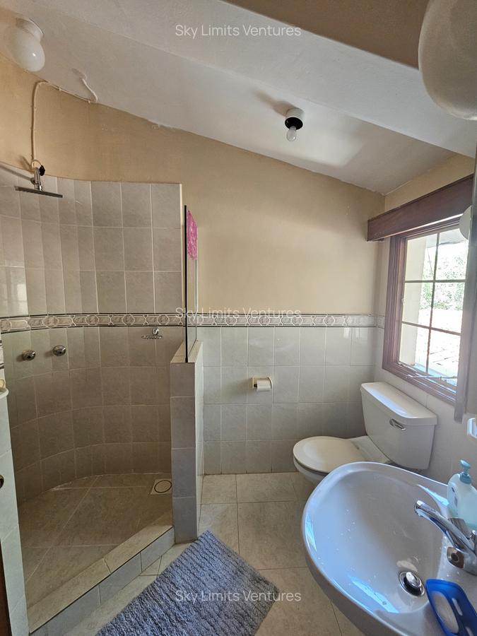 4 Bed Townhouse with En Suite at Lavington - 9