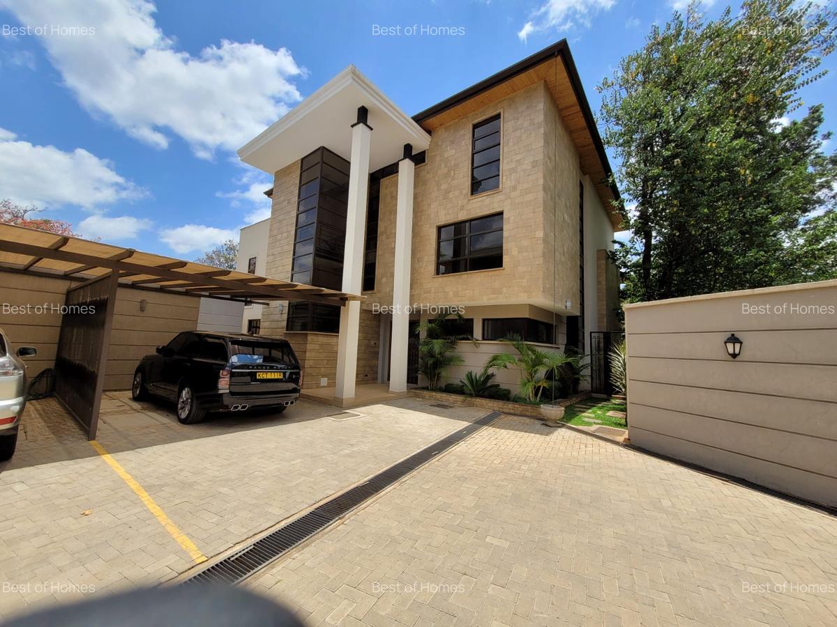 5 Bed Townhouse with En Suite in Lavington - 1