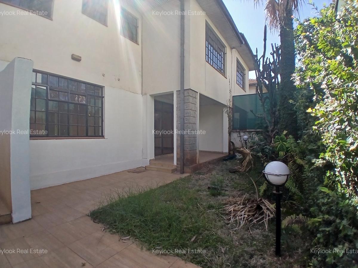 4 Bed Townhouse with En Suite at Lavington Manyani Area - 4