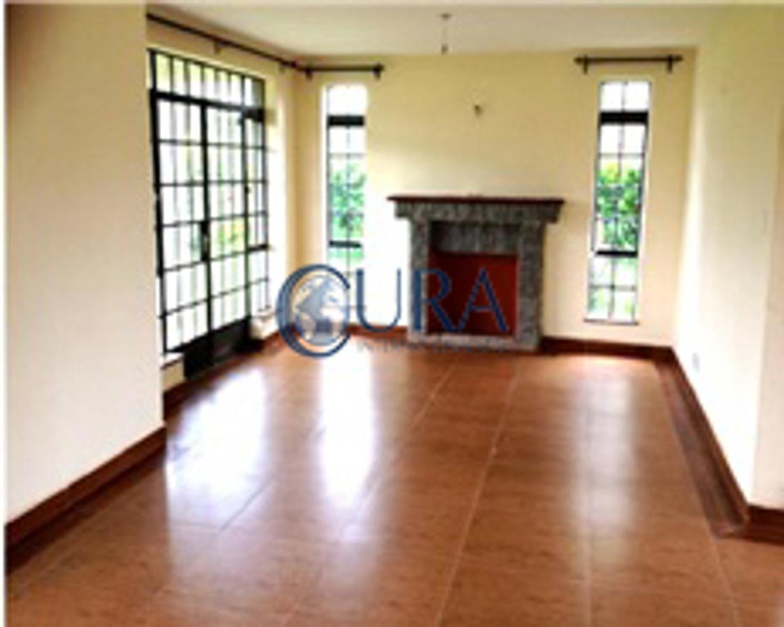 4 Bed Townhouse with Garden in Kiambu Road - 5