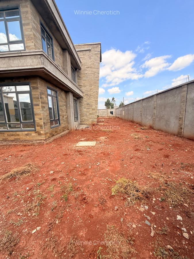 6 Bed House with En Suite at Kenindia Estate - 3