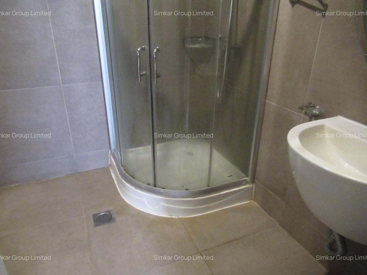 2 Bed Apartment with En Suite at Riverside Drive - 7