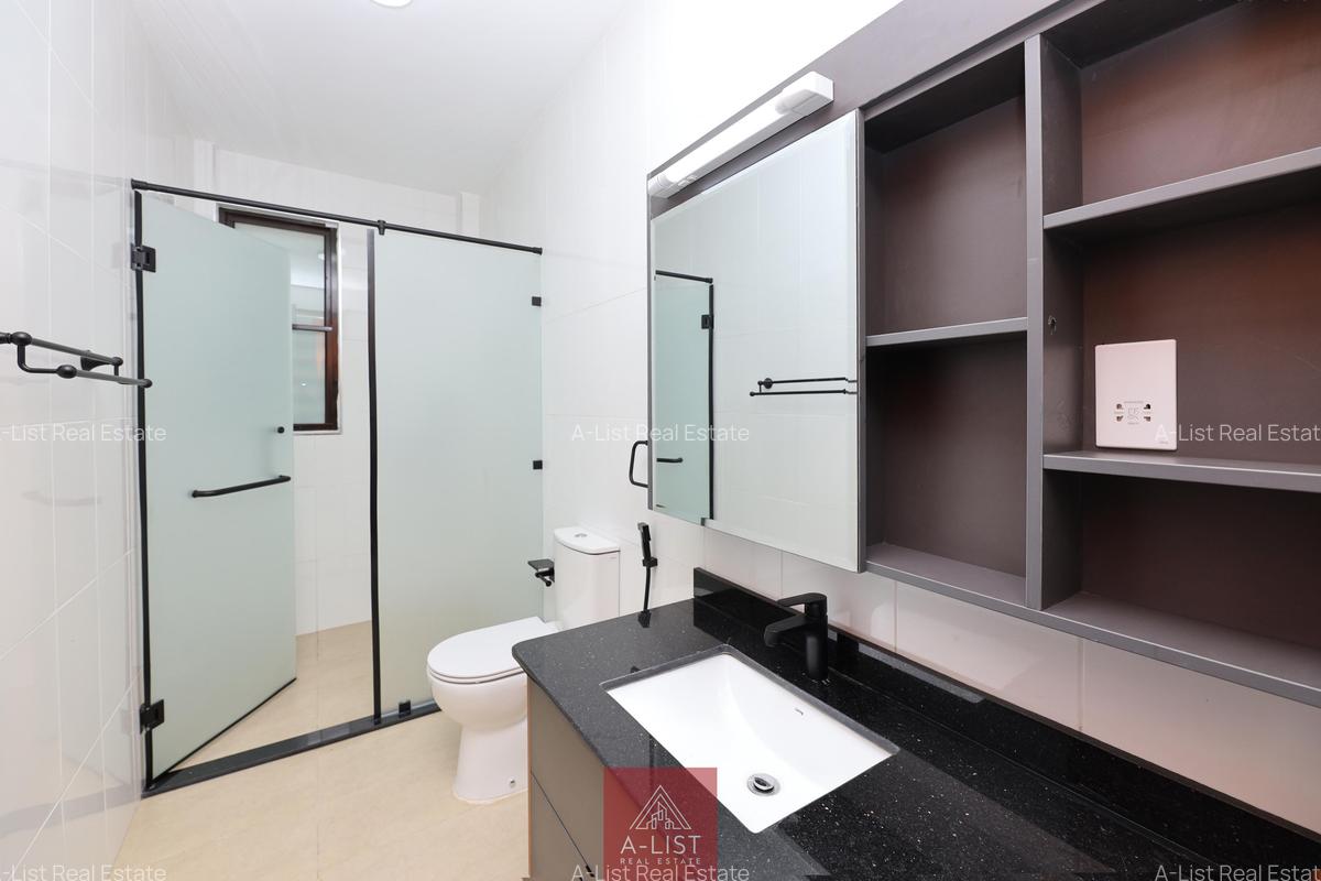 2 Bed Villa with En Suite at Ridgeways - 15