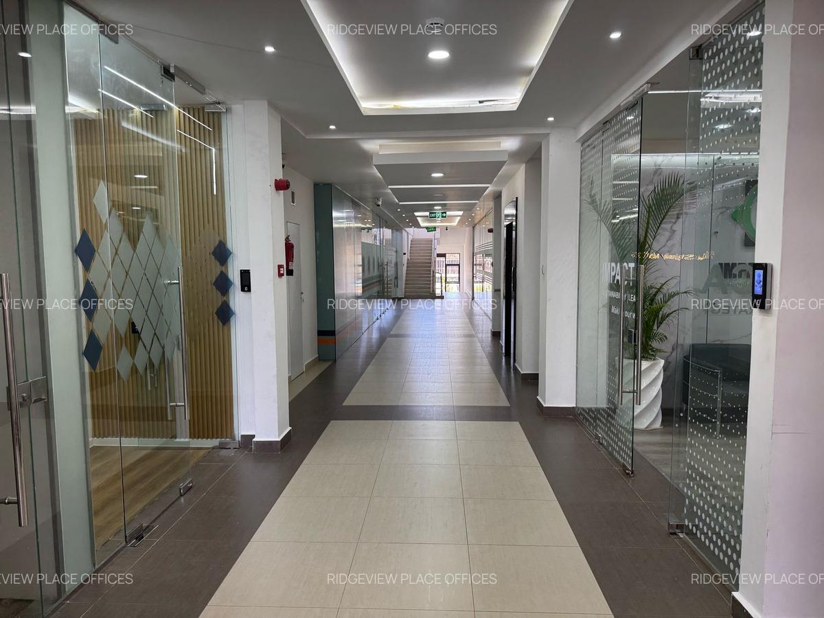 900 ft² Office with Service Charge Included at Ridgeways Road - 1