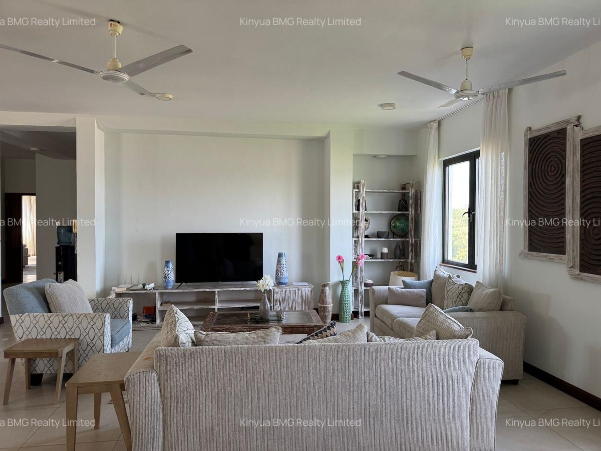 Furnished 2 Bed Apartment with En Suite at Cement Road - 9