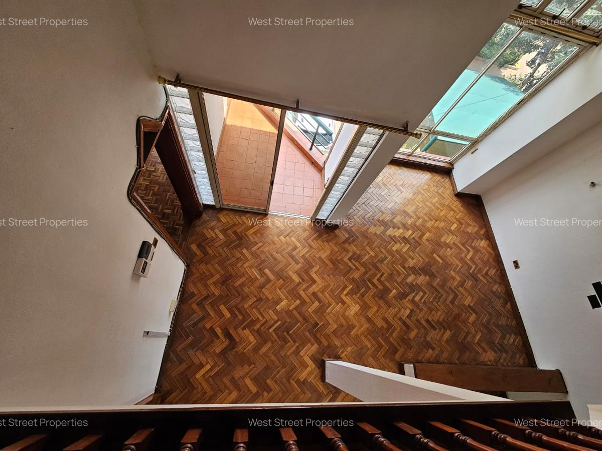 5 Bed Townhouse with En Suite at Kilimani - 2