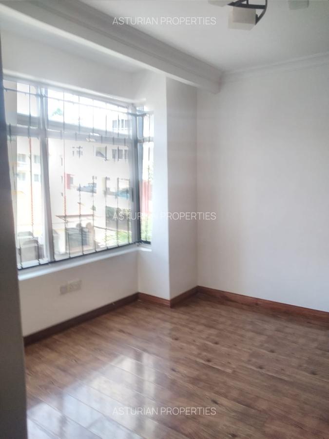 3 Bed Apartment with En Suite in Westlands Area - 16