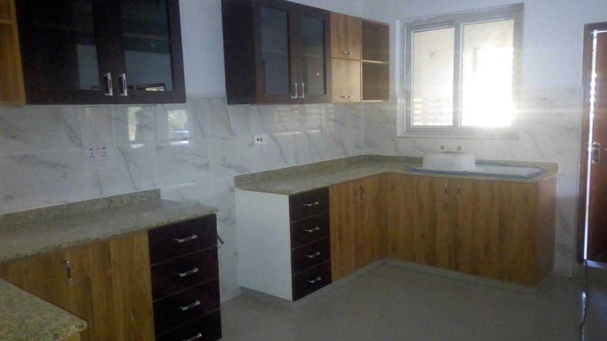 2 Bed Apartment with En Suite at As41 - 2