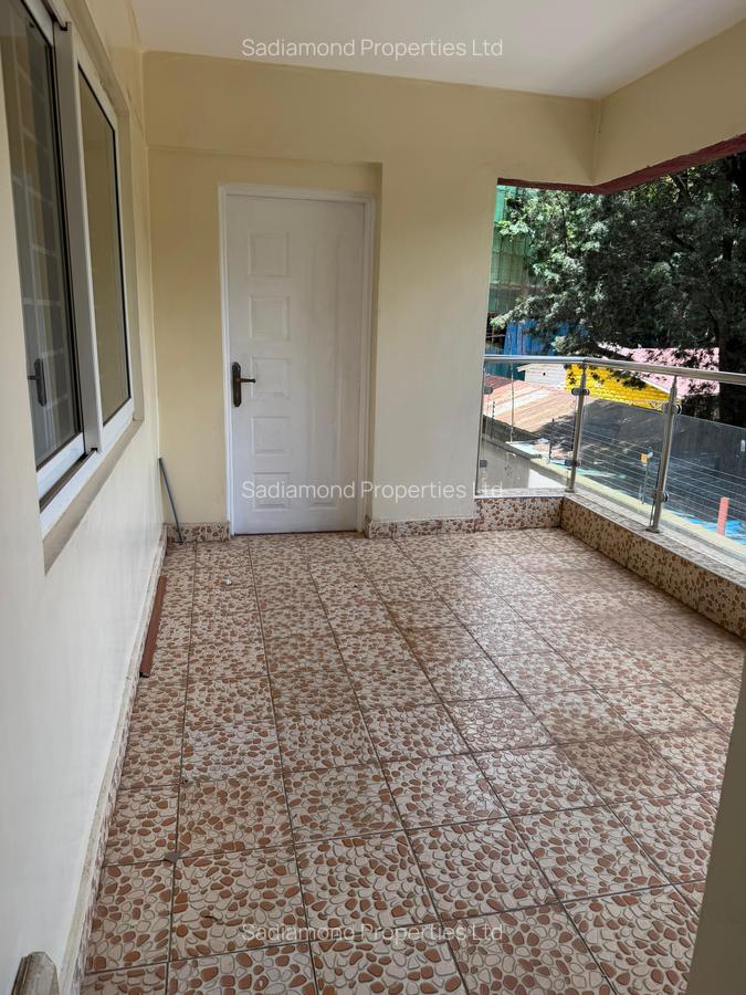 3 Bed Apartment with En Suite in Westlands Area - 9