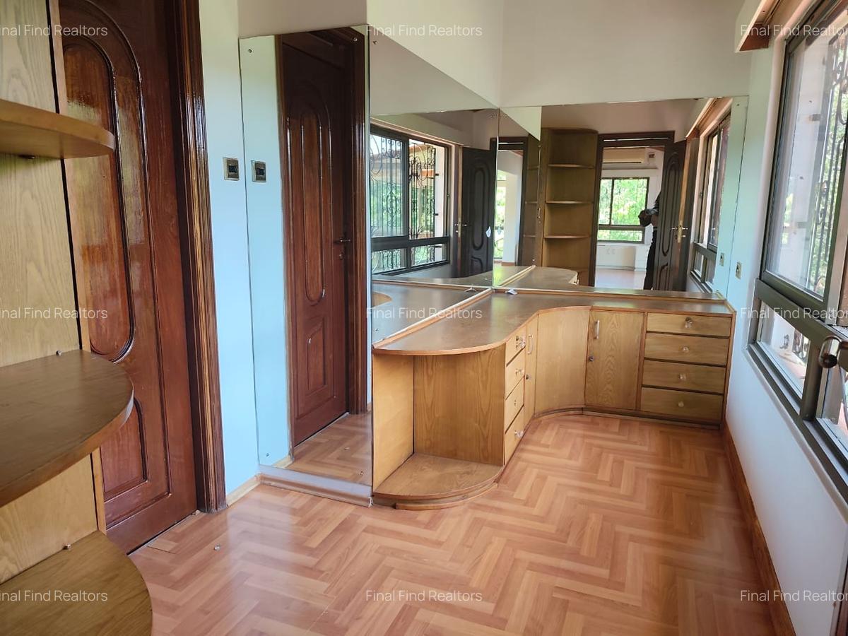 6 Bed House with Staff Quarters in Runda - 20