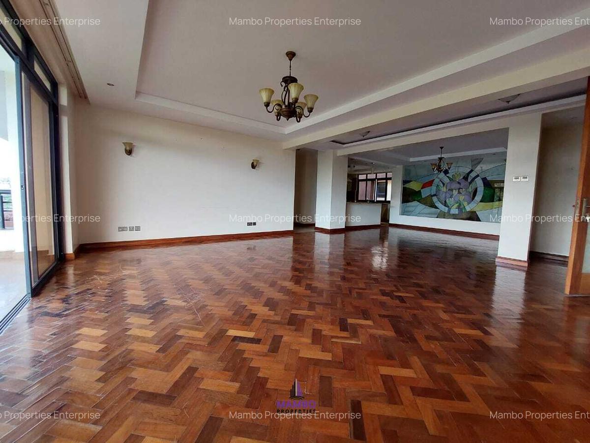 3 Bed Apartment with En Suite at Riverside Drive - 3