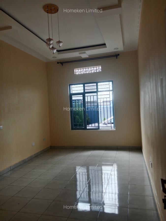 5 Bed House with Garden in Kitengela - 8