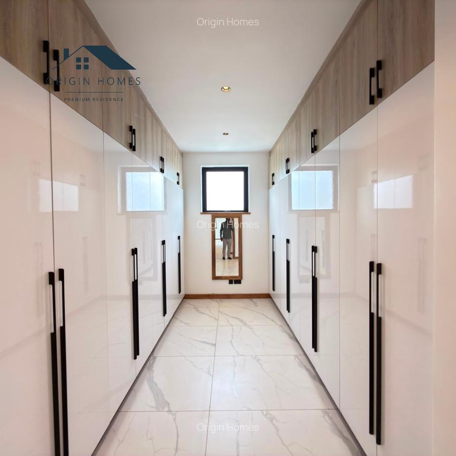 4 Bed Apartment with En Suite at Peponi Road - 14