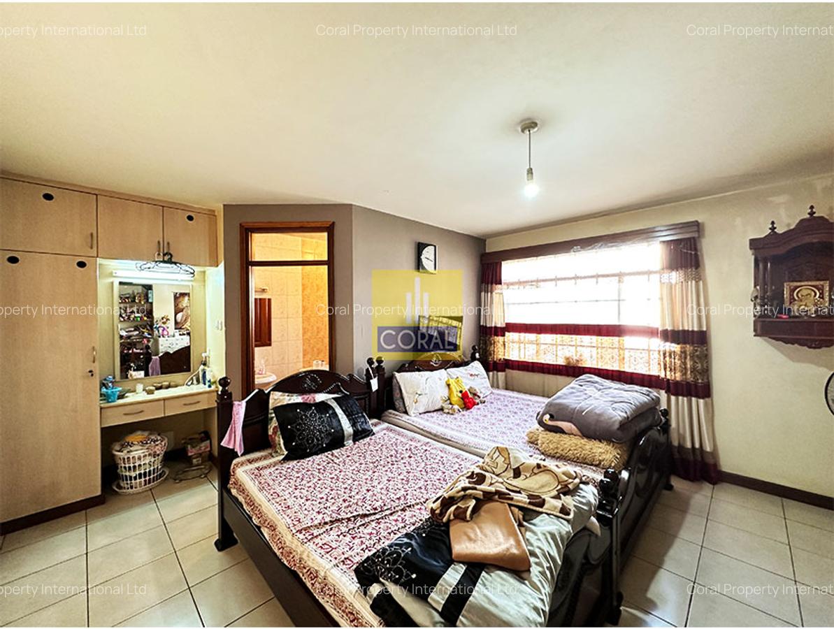 3 Bed Apartment with Parking in Parklands - 16