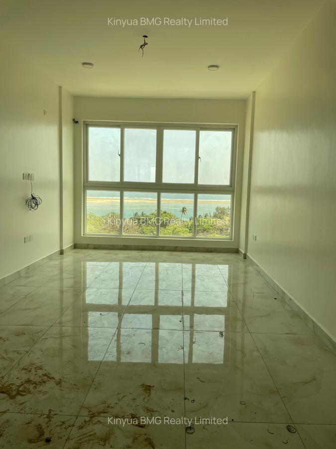 Serviced 2 Bed Apartment with En Suite in Nyali Area - 3