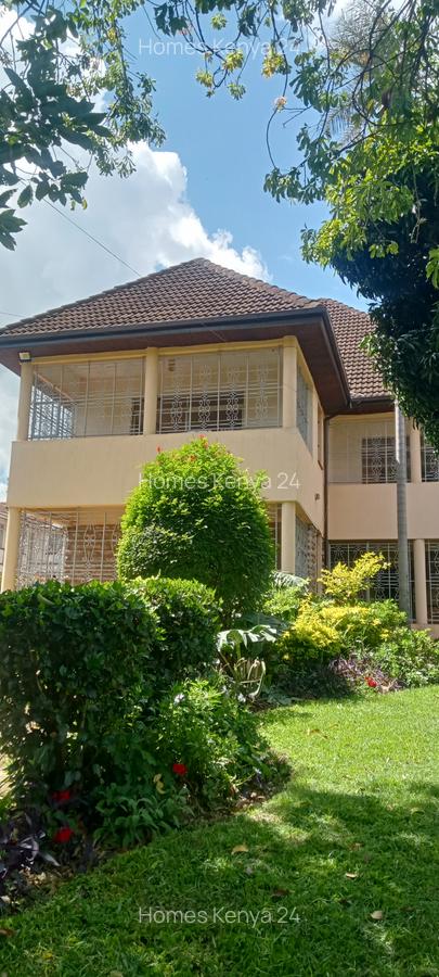 5 Bed House in Runda - 1