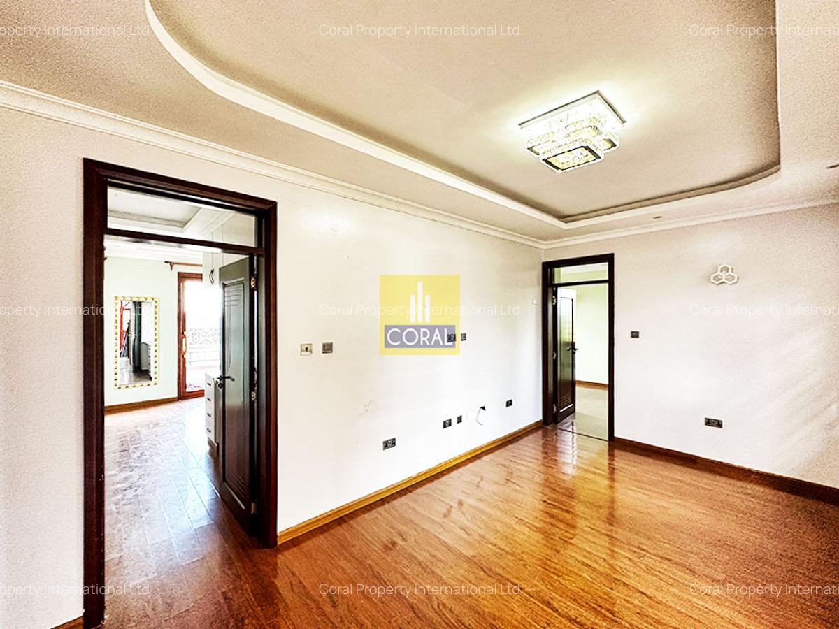 4 Bed Townhouse in Kiambu Road - 13