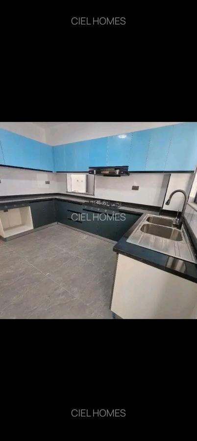 4 Bed Apartment with En Suite at Oloitoktok Road - 13